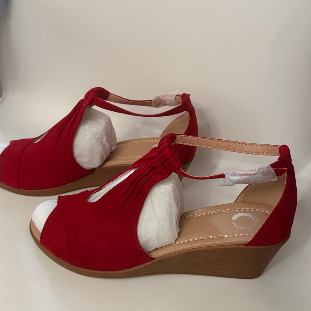 Journee Kedzie Red Open-Toe Sandals Comfort Sole Size 12 - Picture 2 of 9
